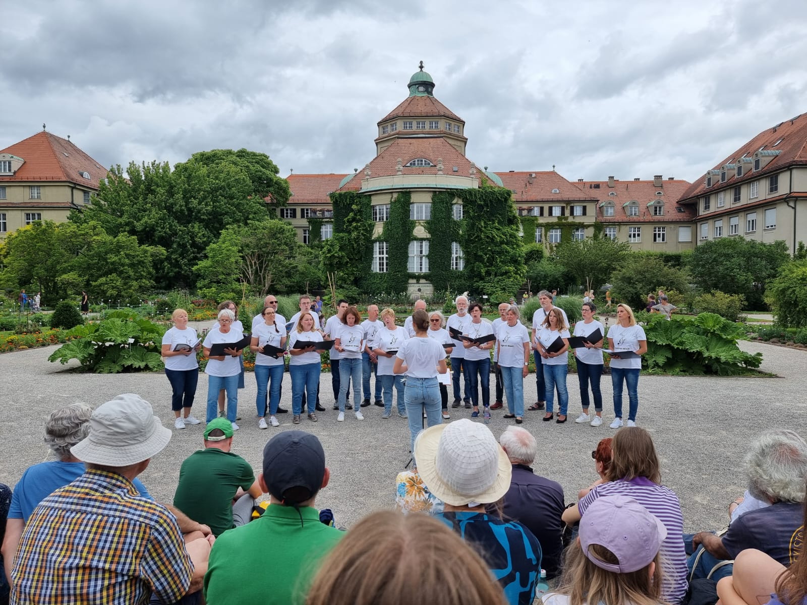 Konzert im botanischen Garten in München im Juni 2024